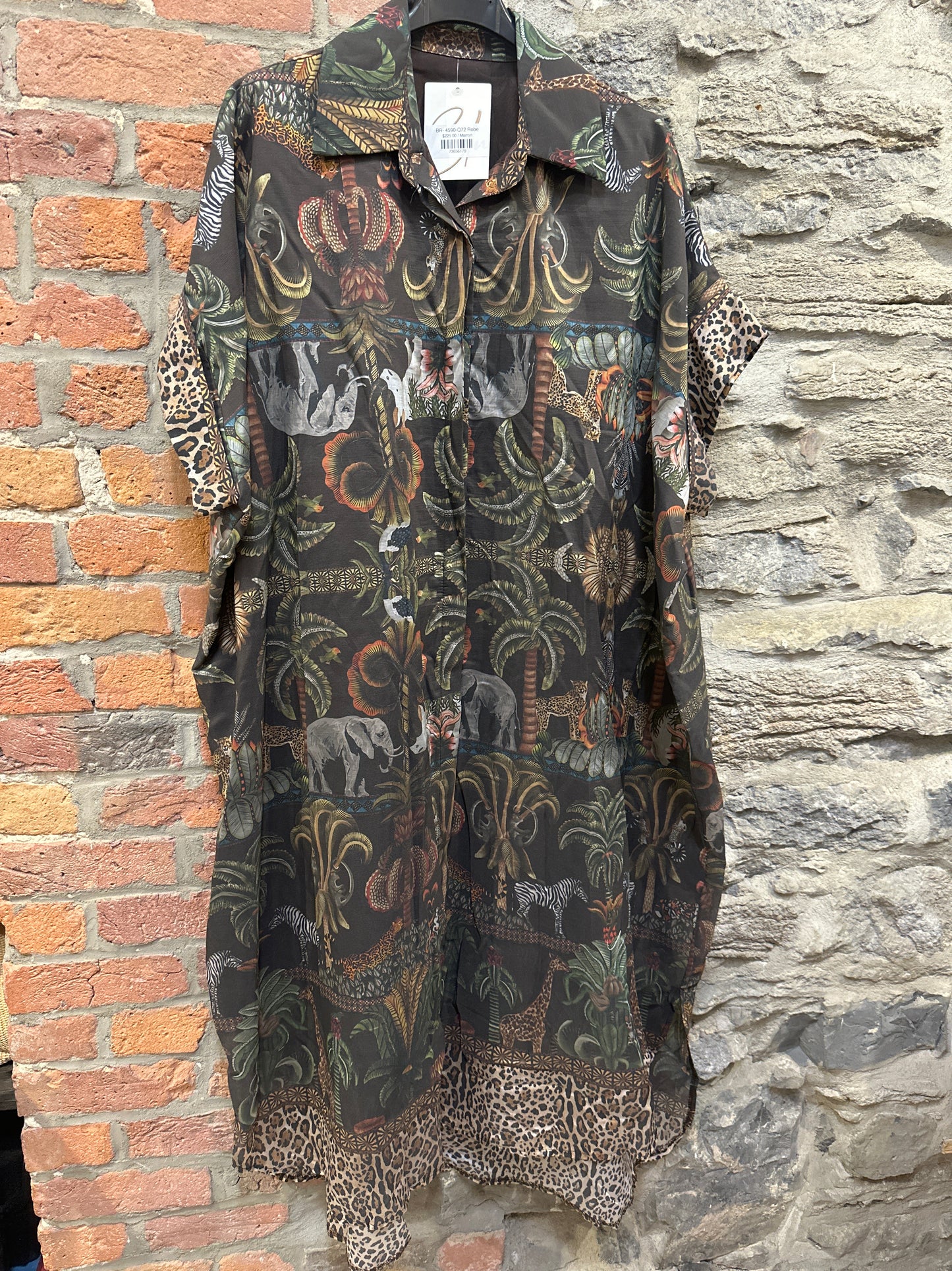 BR- 4590-Q72 Robe