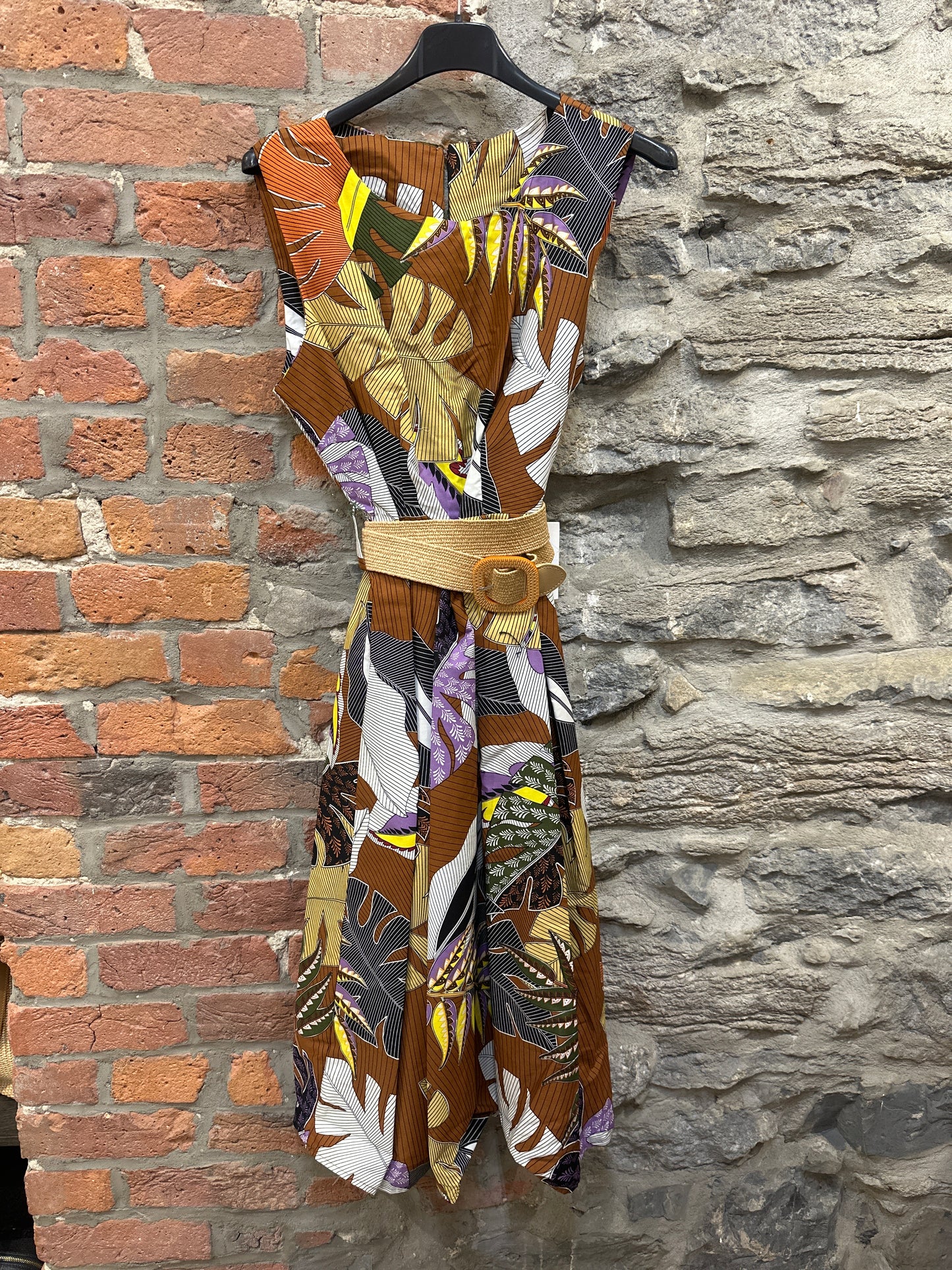 BR- 3907-C12 Robe
