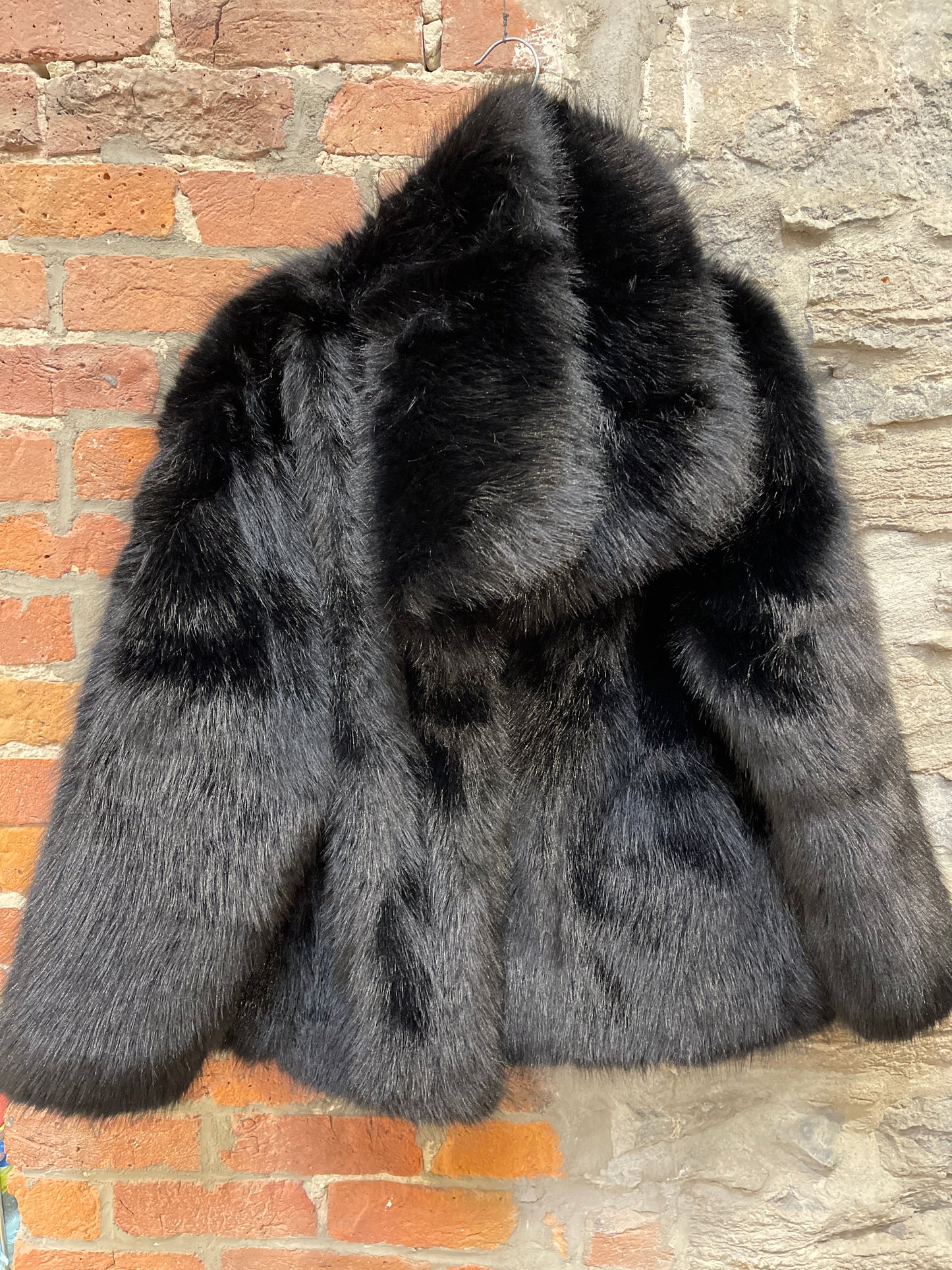 AL- Manteau en fausse fourrure à col rabattable