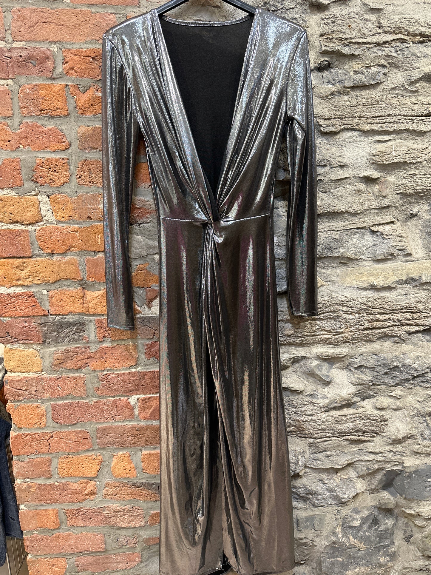 BR- 3940 Robe