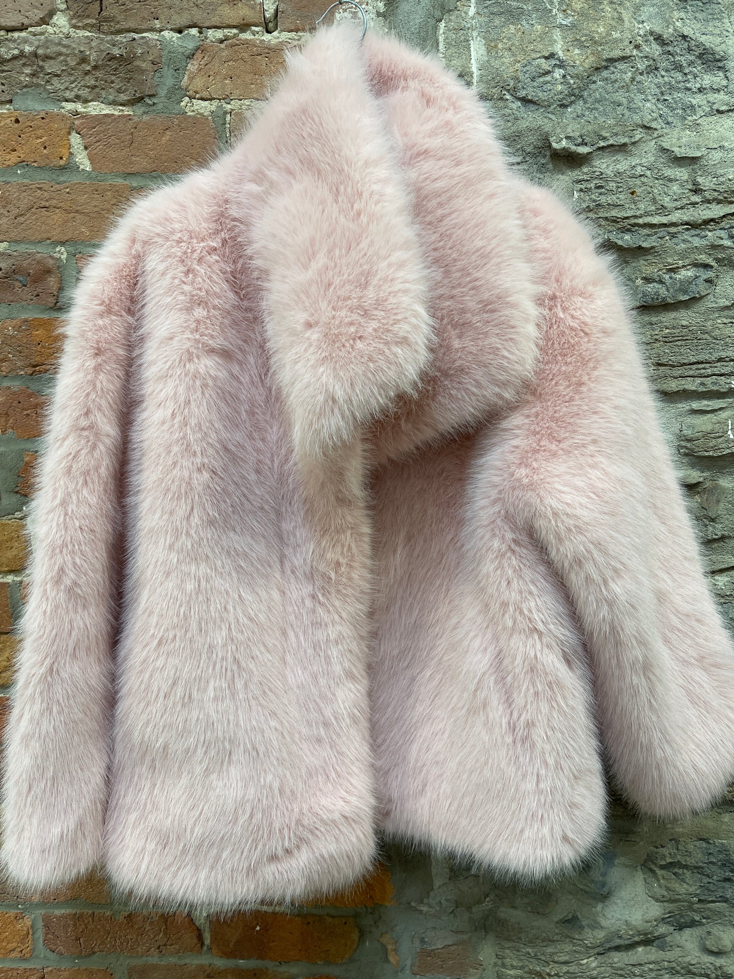 AL- Manteau en fausse fourrure à col rabattable
