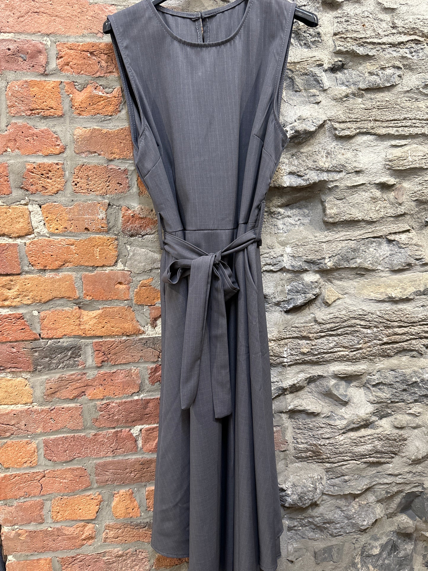 BR- 3873 Robe