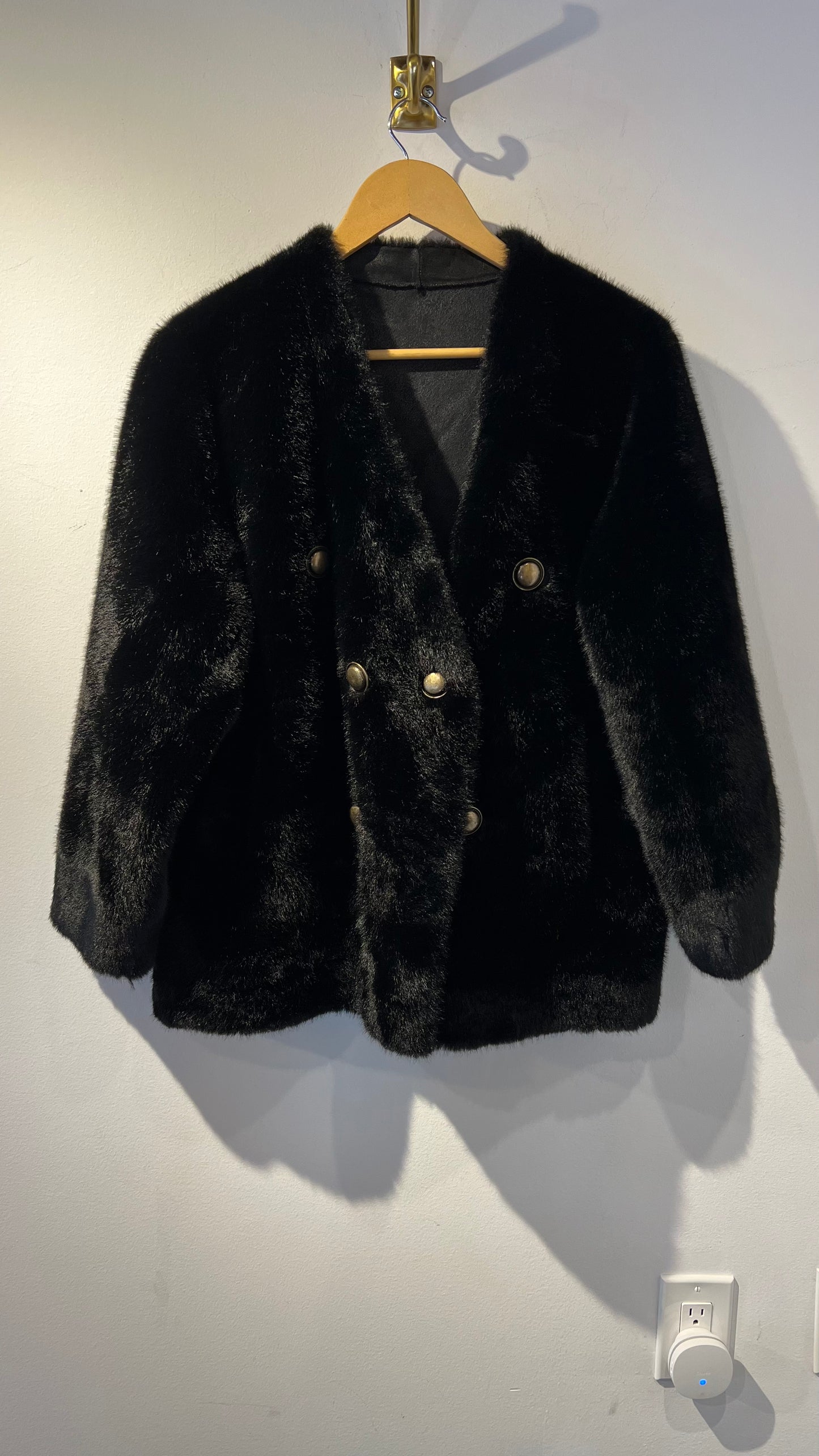 AL- Veste courte en fausse fourrure de vison