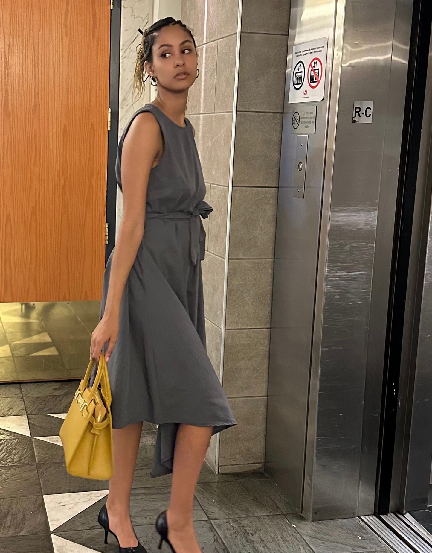 BR- 3873 Robe