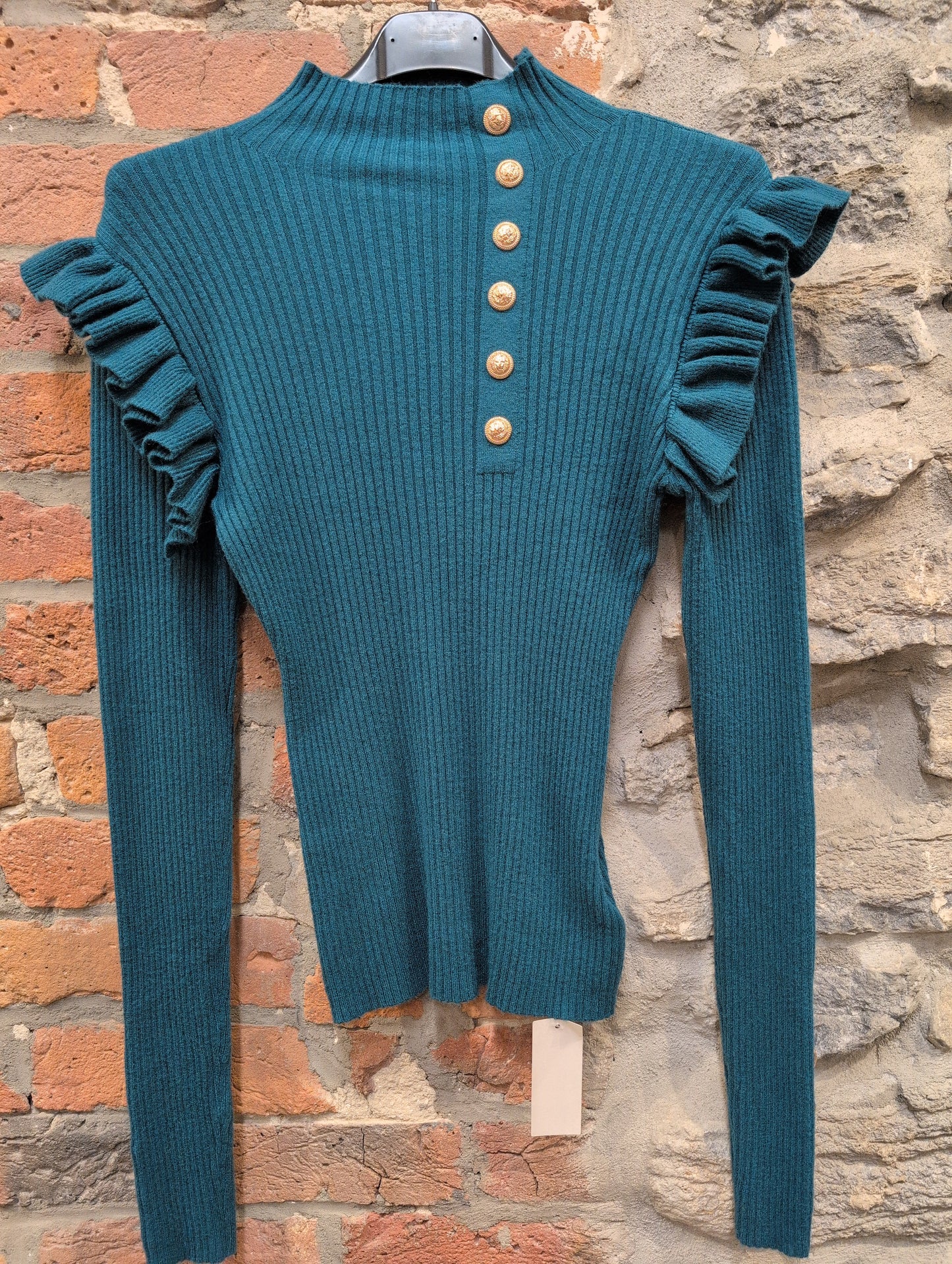 FR- 5229 Pull avec boutons