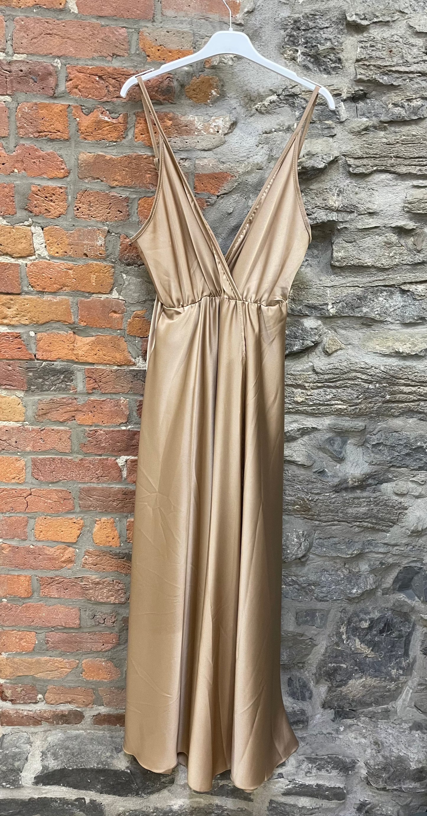 BR- 9972-R2 Robe / Dress