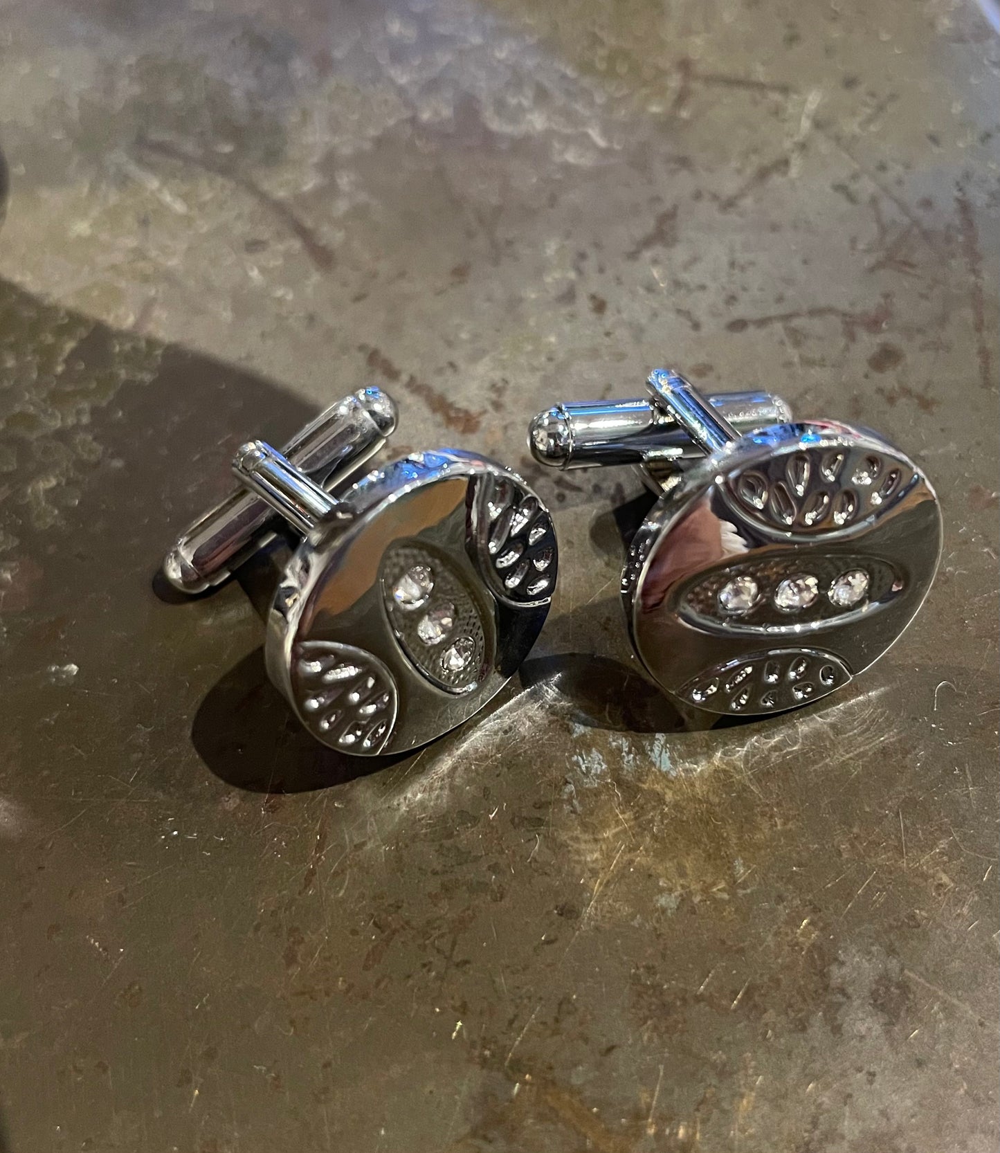 DRESS STUDS