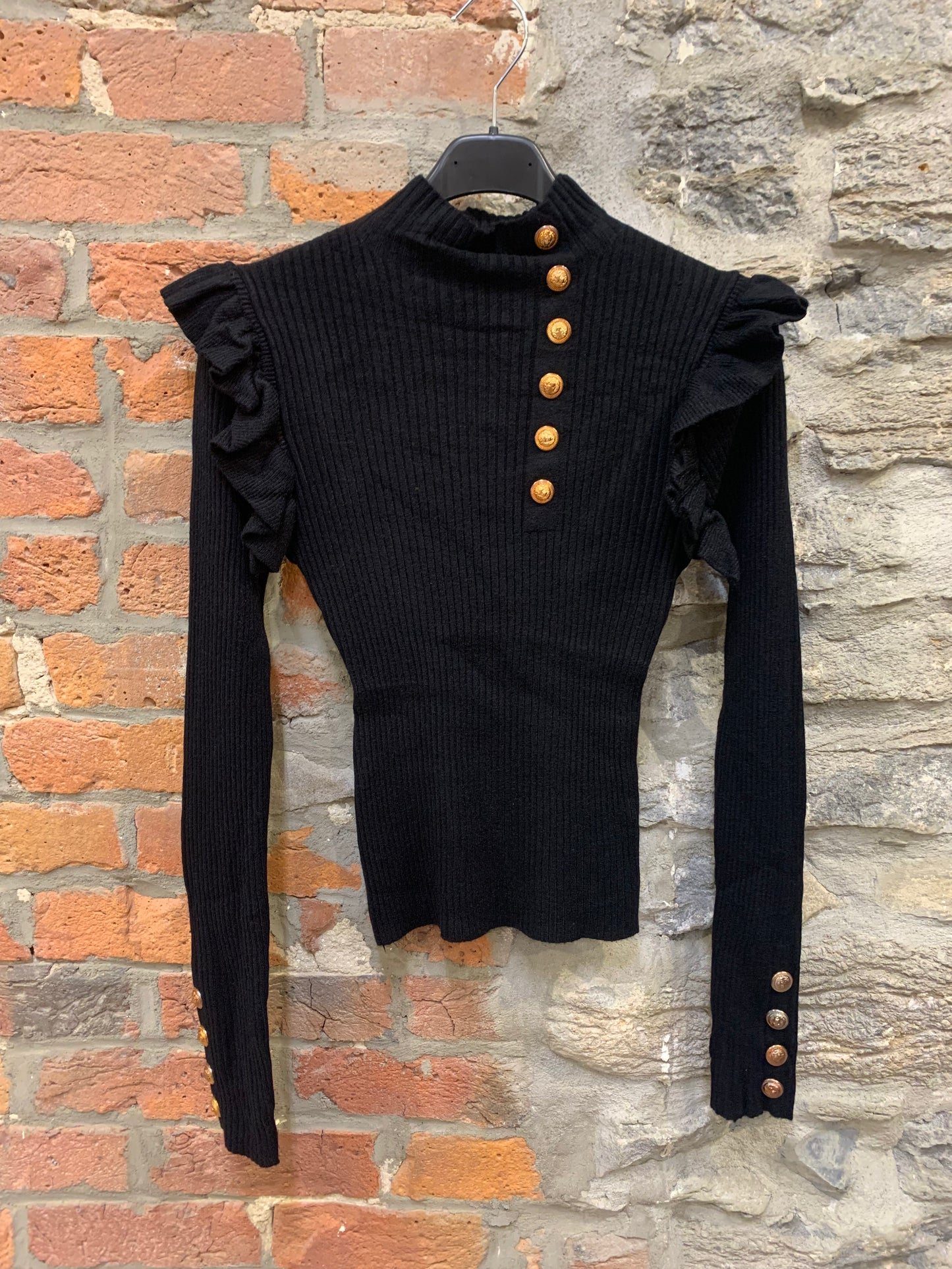 FR- 5229 Pull avec boutons