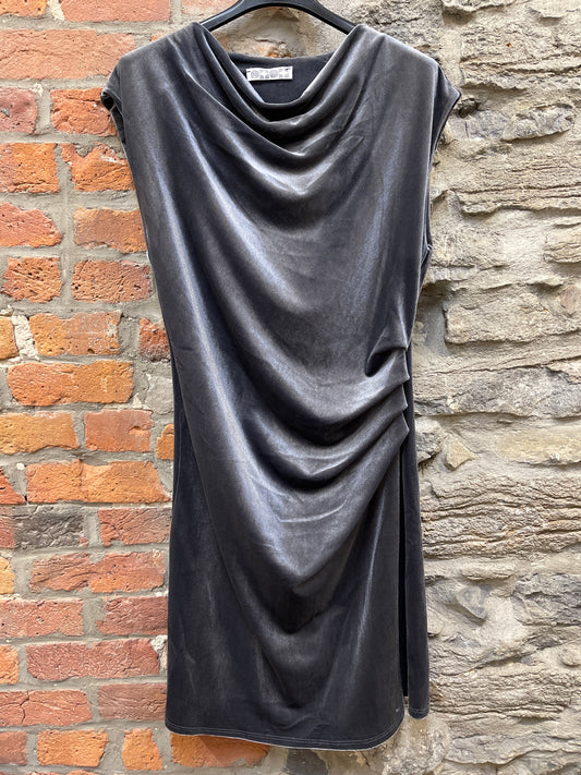 KC- 18087 Robe