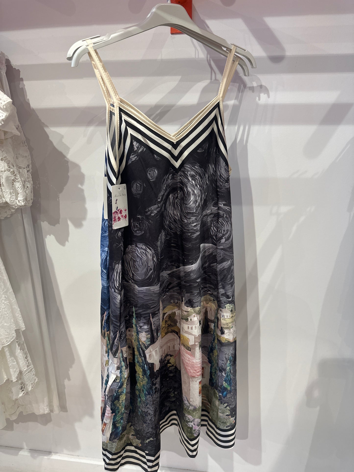 MAK- 52026 Robe