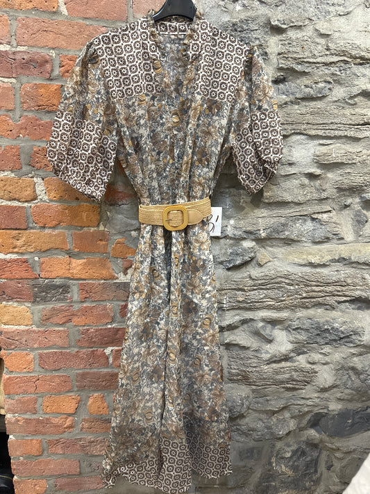 BR- 1837-Q72 Robe