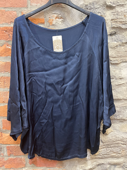 WC- 22935 Top