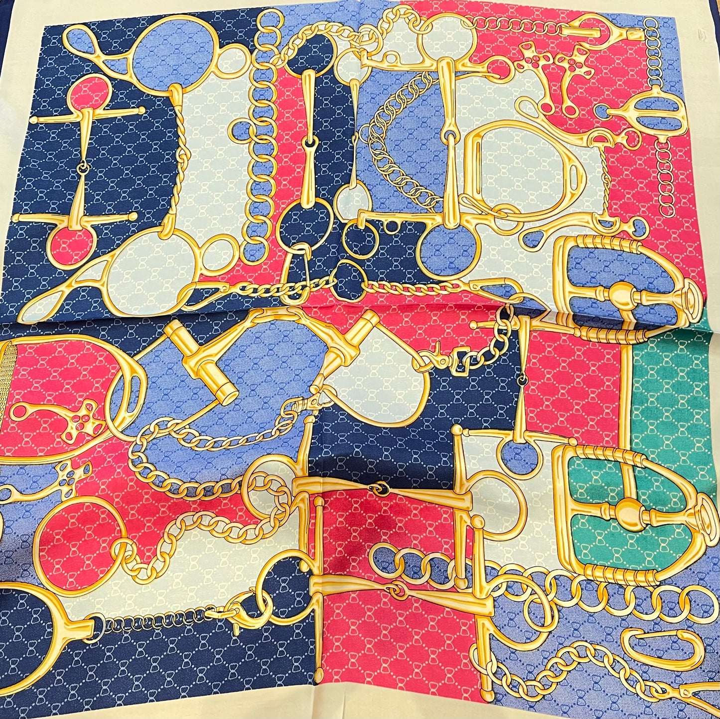 GR- Petits Foulards en Soie