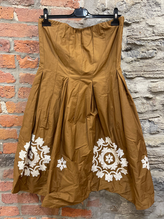 BR- 20016 Robe
