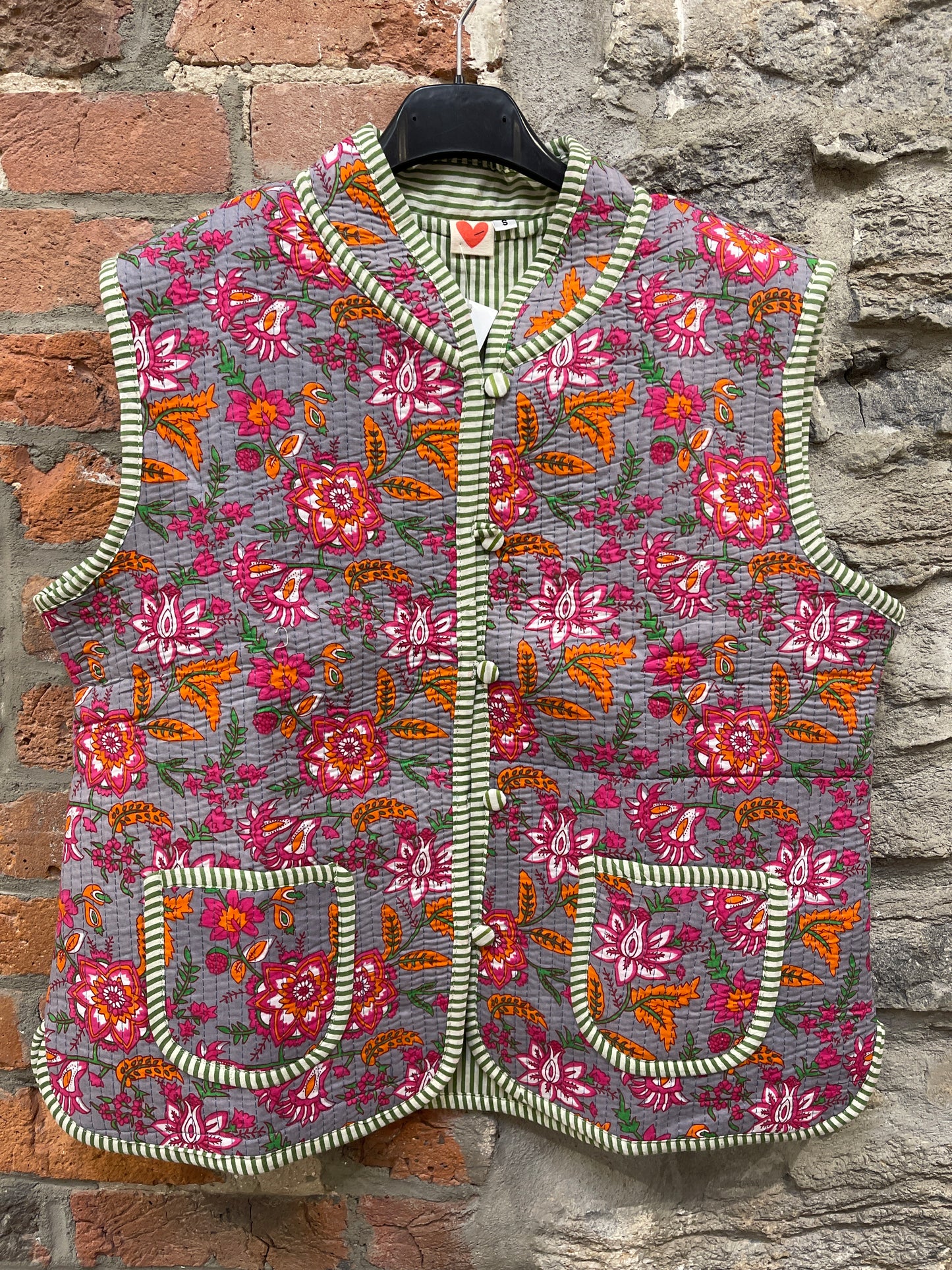 IN- Vest
