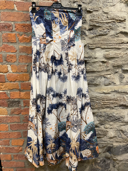 BR- 4049-C12 Robe