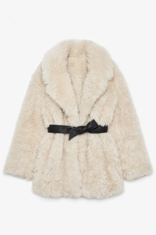BR- 24384 Manteau de fourrure