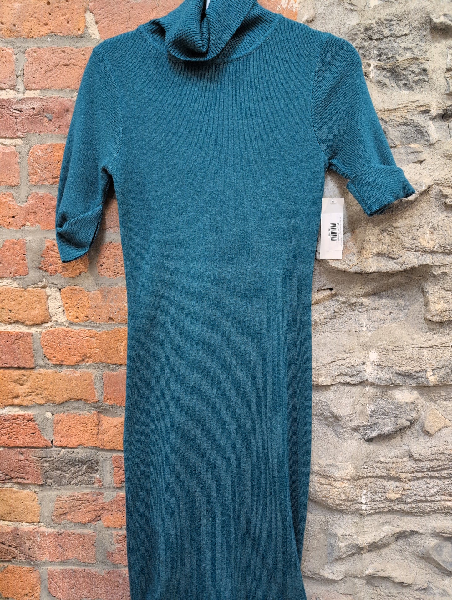 FR- 5151 Robe col roulé manches courtes
