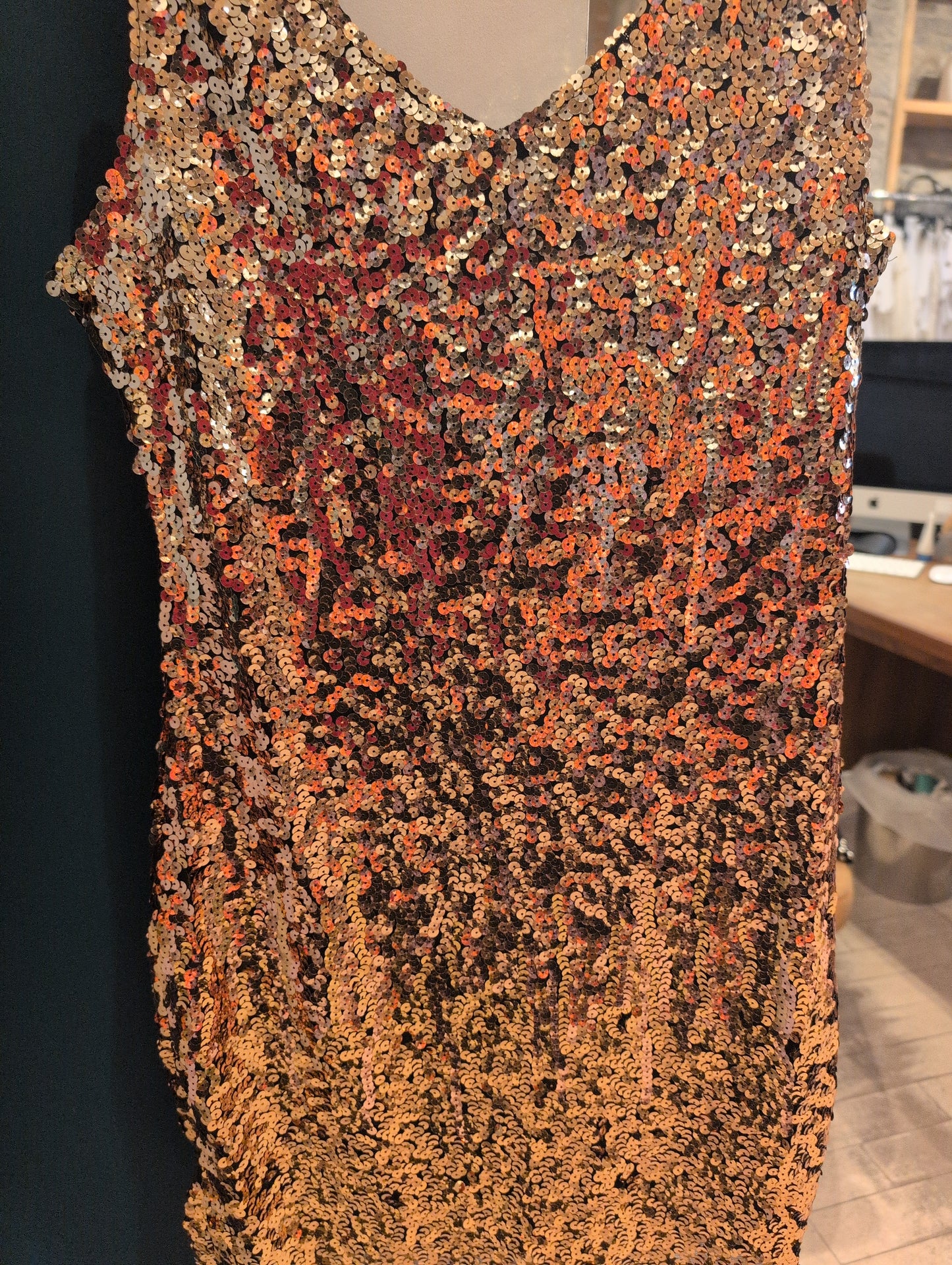 BR- 50021 Robe