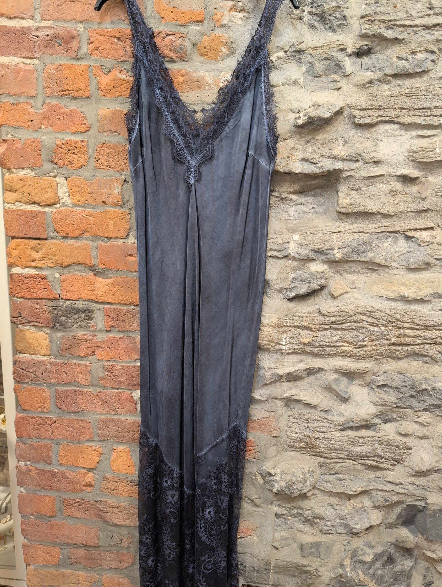 WC- 22350 Robe