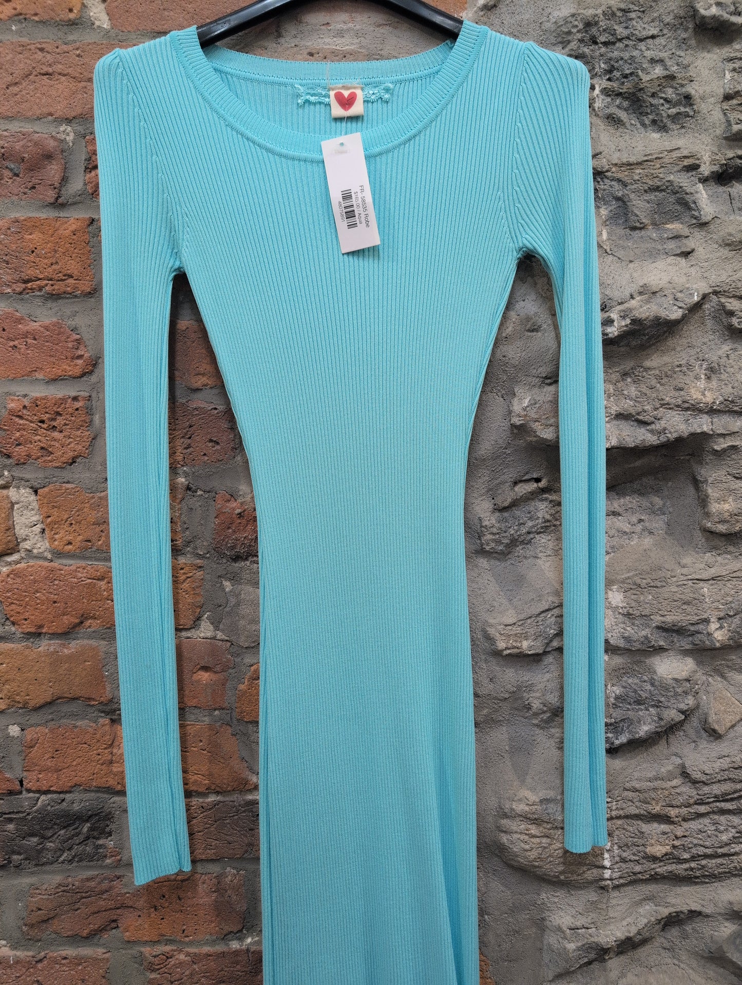 FR- 58535 Robe